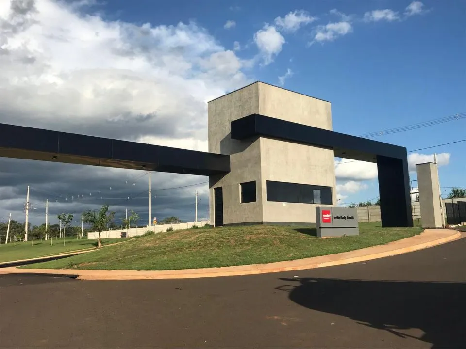Terreno / Lote / Condomínio à venda — foto 2 de 4