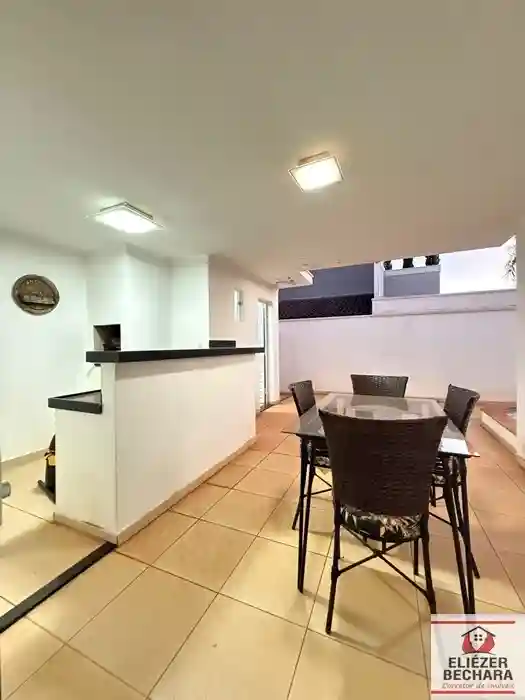 Casa de Condomínio com 3 quartos à venda, 190m² — foto 11 de 29