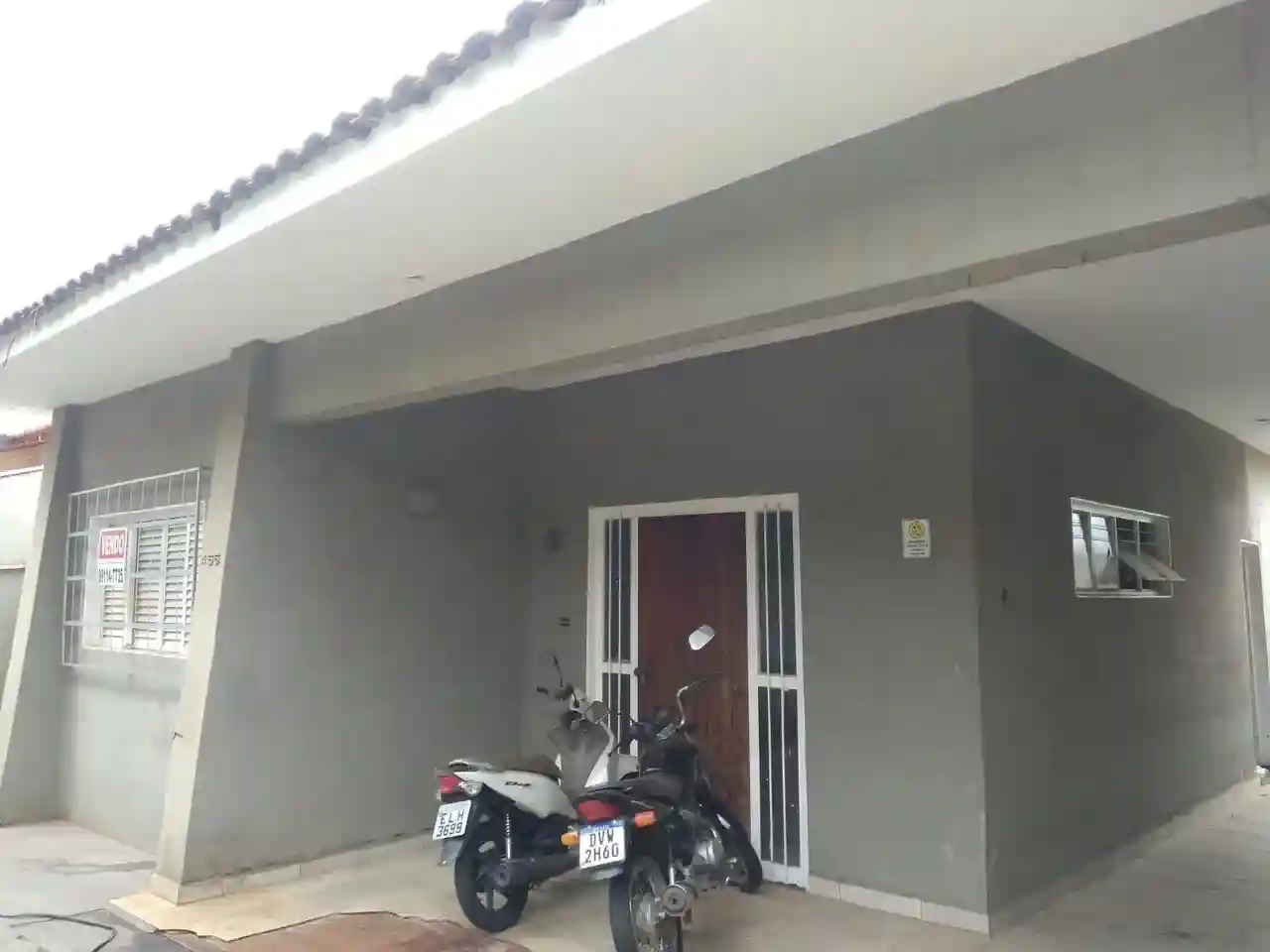 Casa com 5 quartos à venda, 242m² — foto 1 de 6