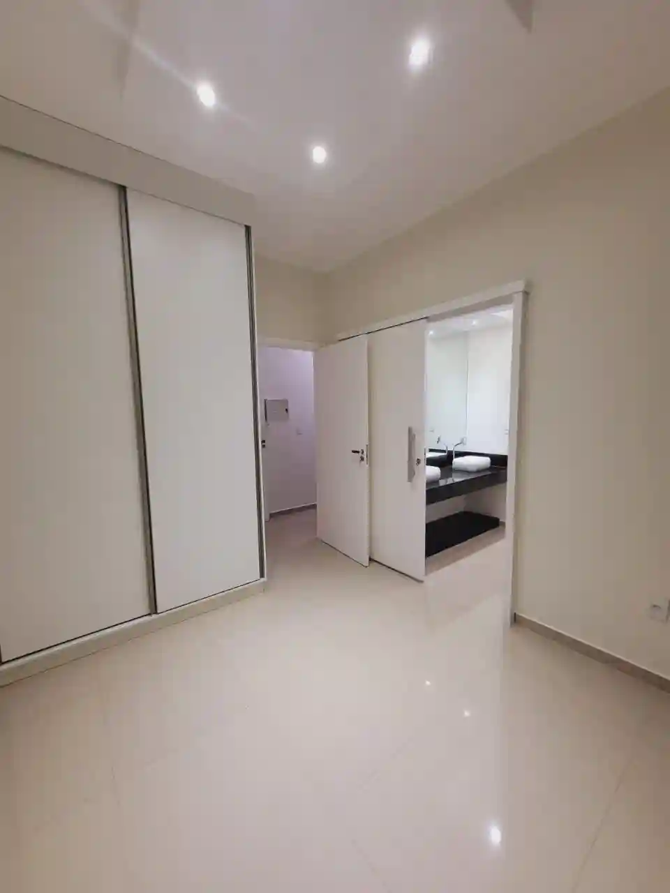 Casa com 3 quartos à venda, 242m² — foto 35 de 46