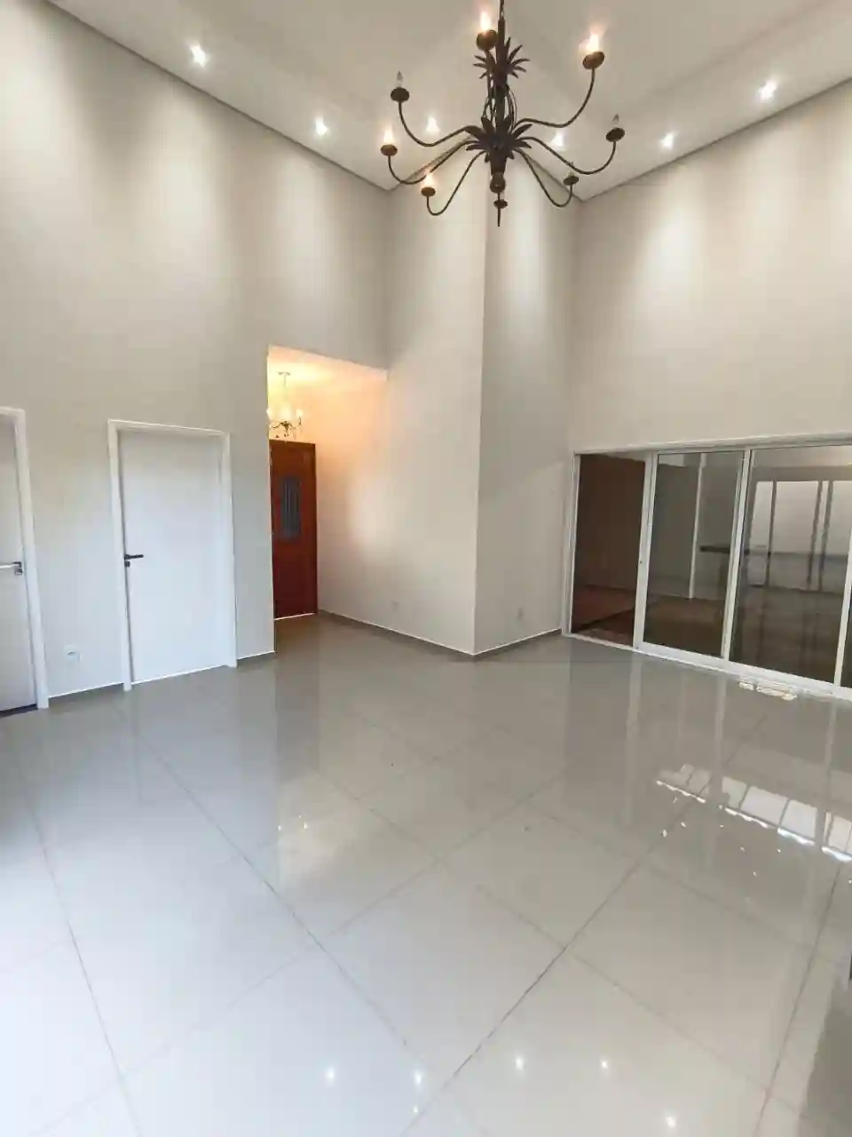 Casa com 3 quartos à venda, 242m² — foto 13 de 46