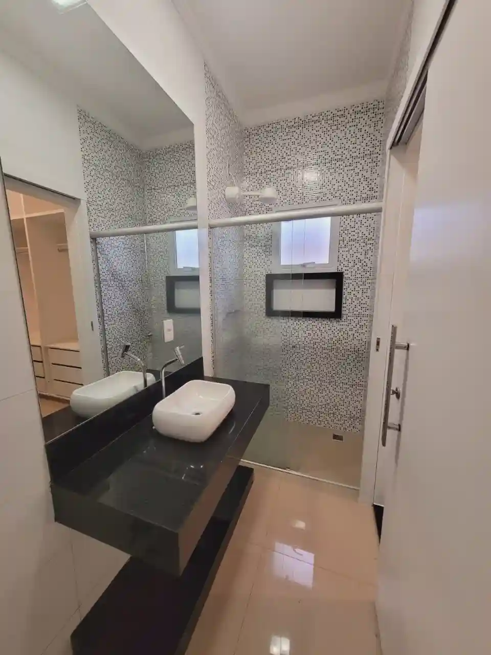 Casa com 3 quartos à venda, 242m² — foto 45 de 46