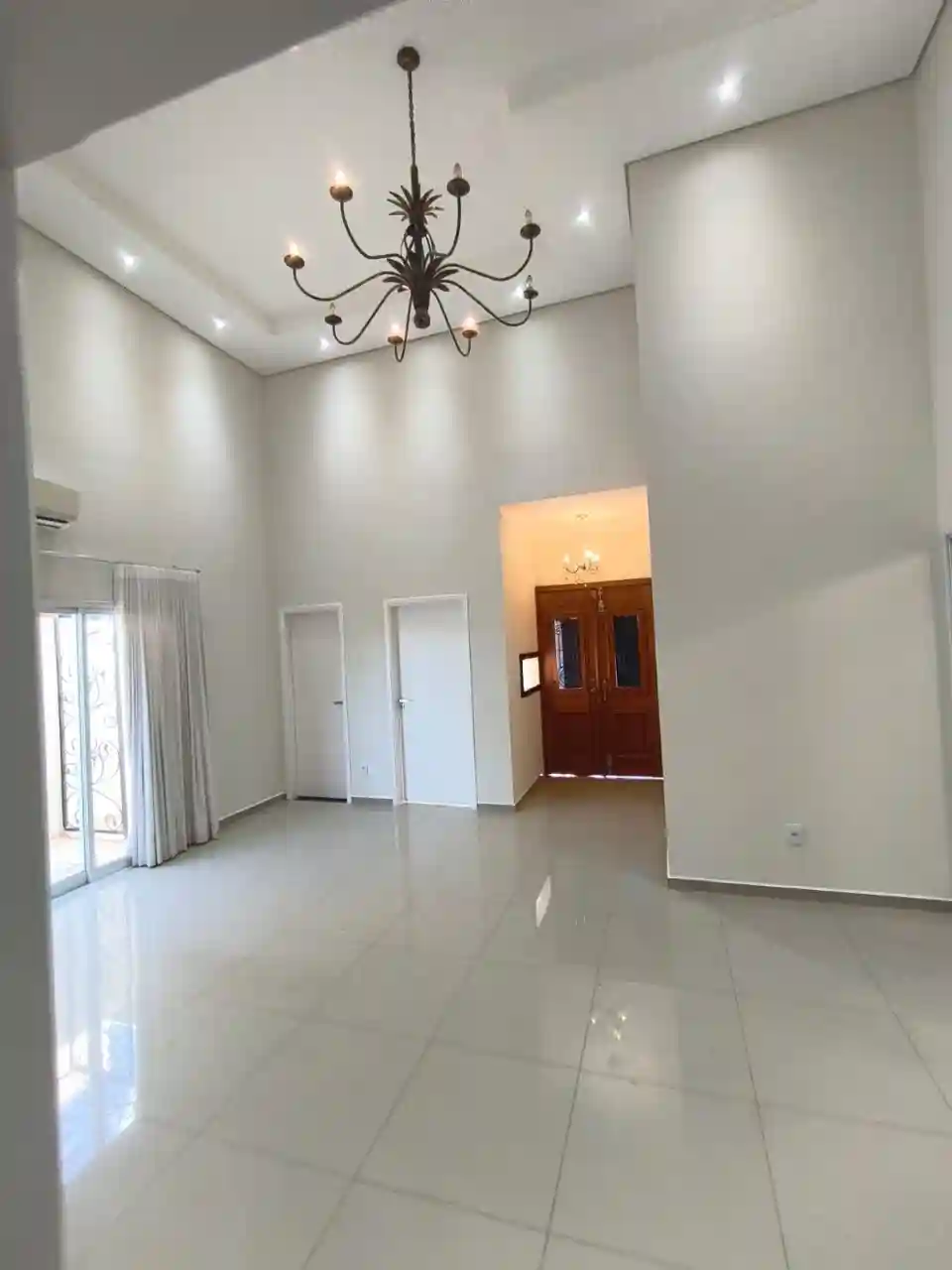 Casa com 3 quartos à venda, 242m² — foto 16 de 46