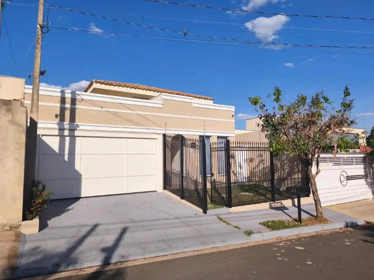 Casa com 3 quartos à venda, 242m² — foto 8 de 46