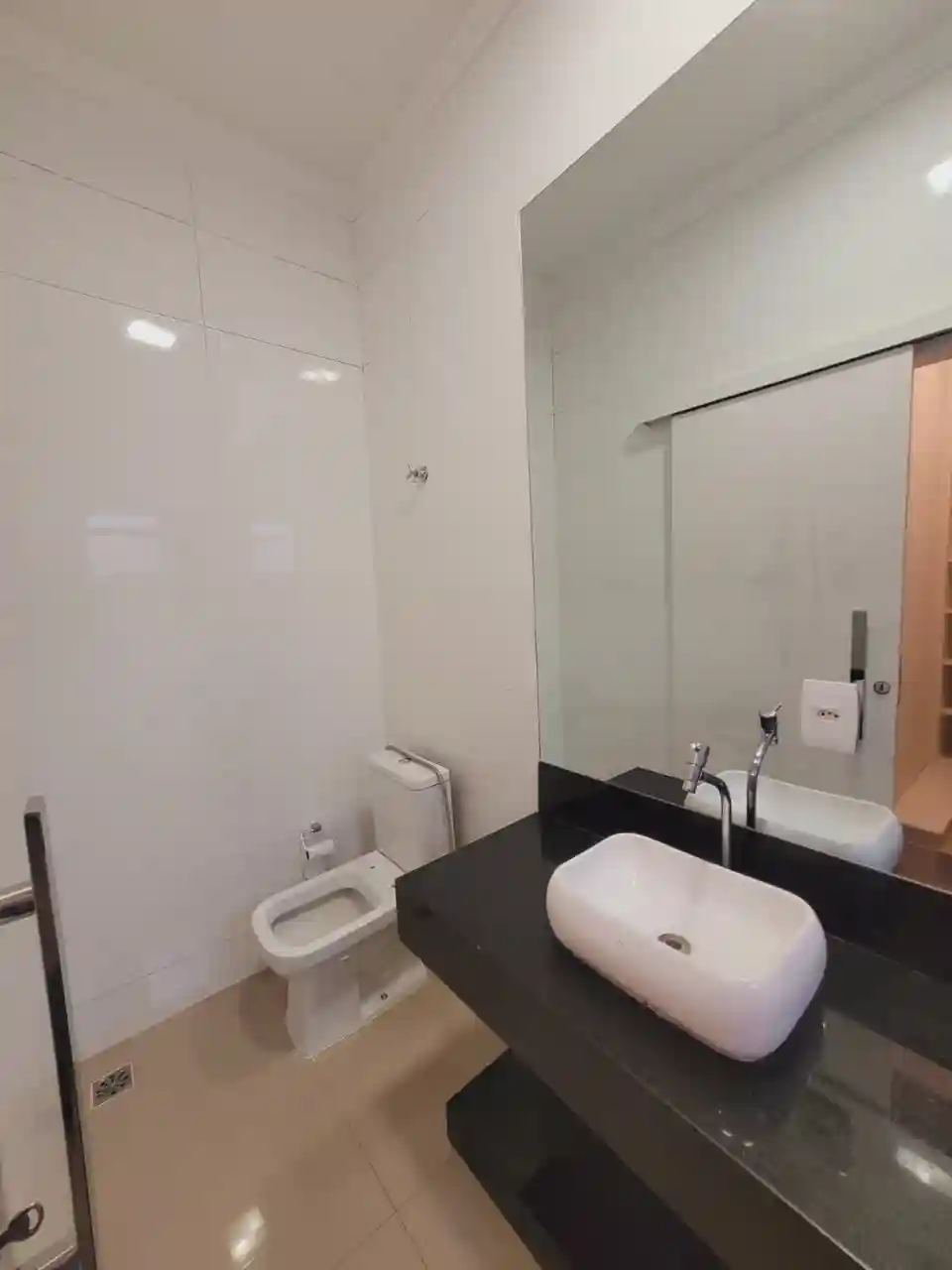 Casa com 3 quartos à venda, 242m² — foto 42 de 46