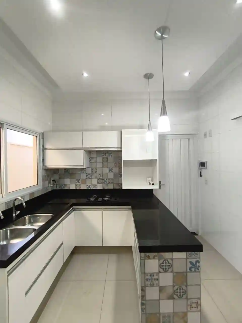 Casa com 3 quartos à venda, 242m² — foto 11 de 46