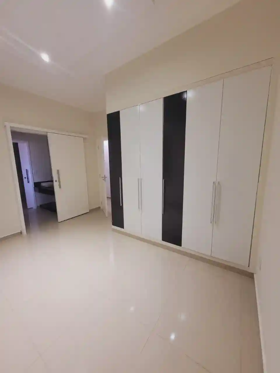 Casa com 3 quartos à venda, 242m² — foto 44 de 46