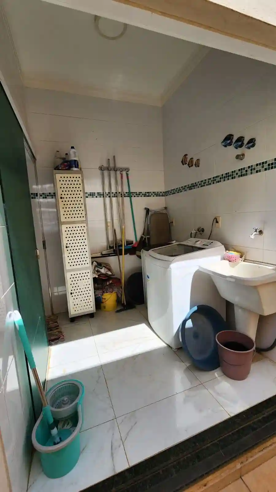 Casa de Condomínio com 3 quartos à venda, 560m² — foto 3 de 43