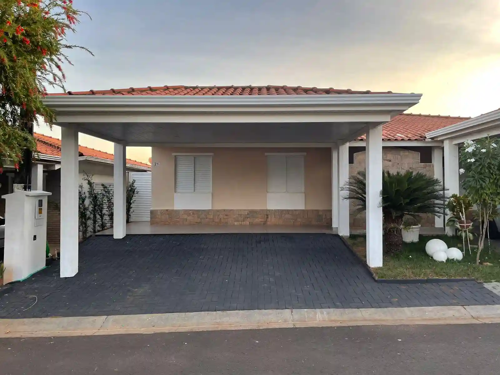 Casa de Condomínio com 3 quartos à venda, 130m² — foto 1 de 20