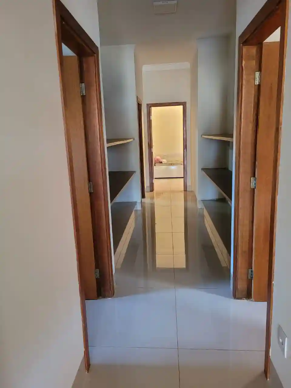 Casa de Condomínio com 4 quartos à venda, 290m² — foto 6 de 11