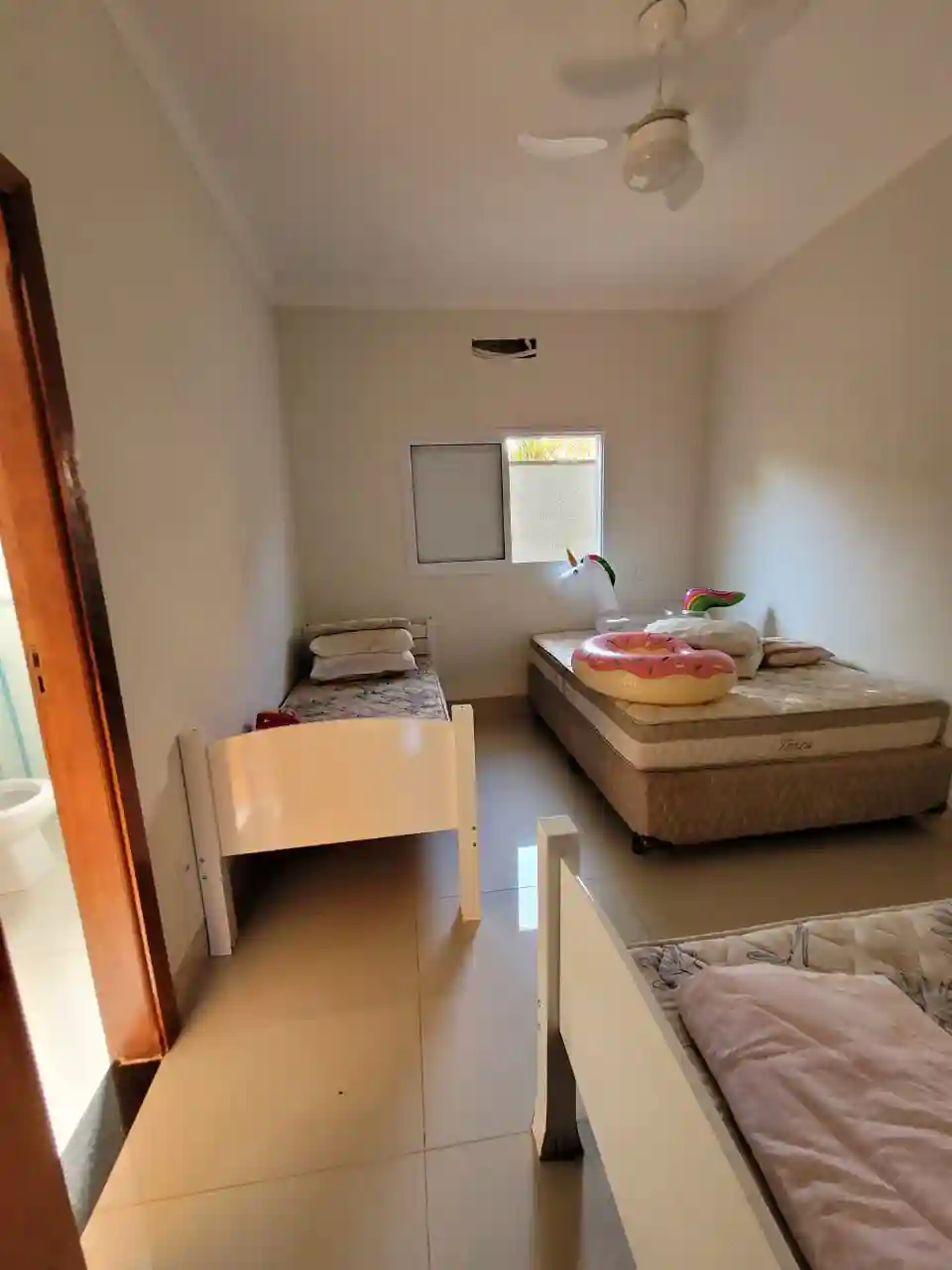Casa de Condomínio com 4 quartos à venda, 290m² — foto 5 de 11