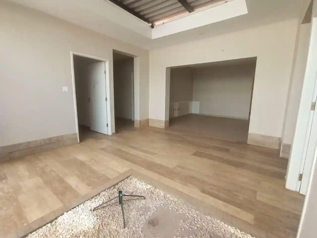 Casa Comercial com 13 quartos para aluguel, 577m² — foto 3 de 19