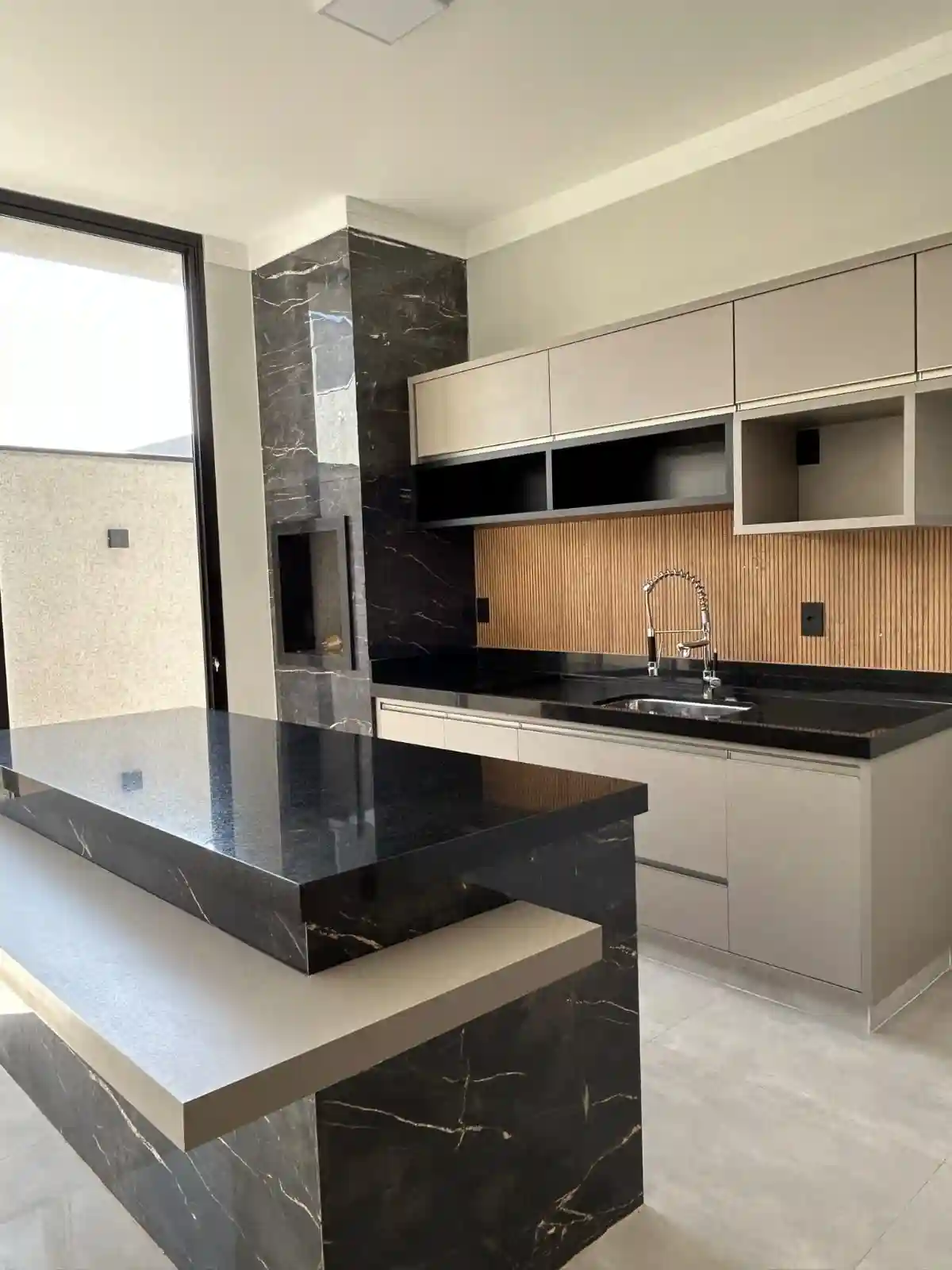 Casa de Condomínio com 3 quartos à venda, 200m² — foto 10 de 11
