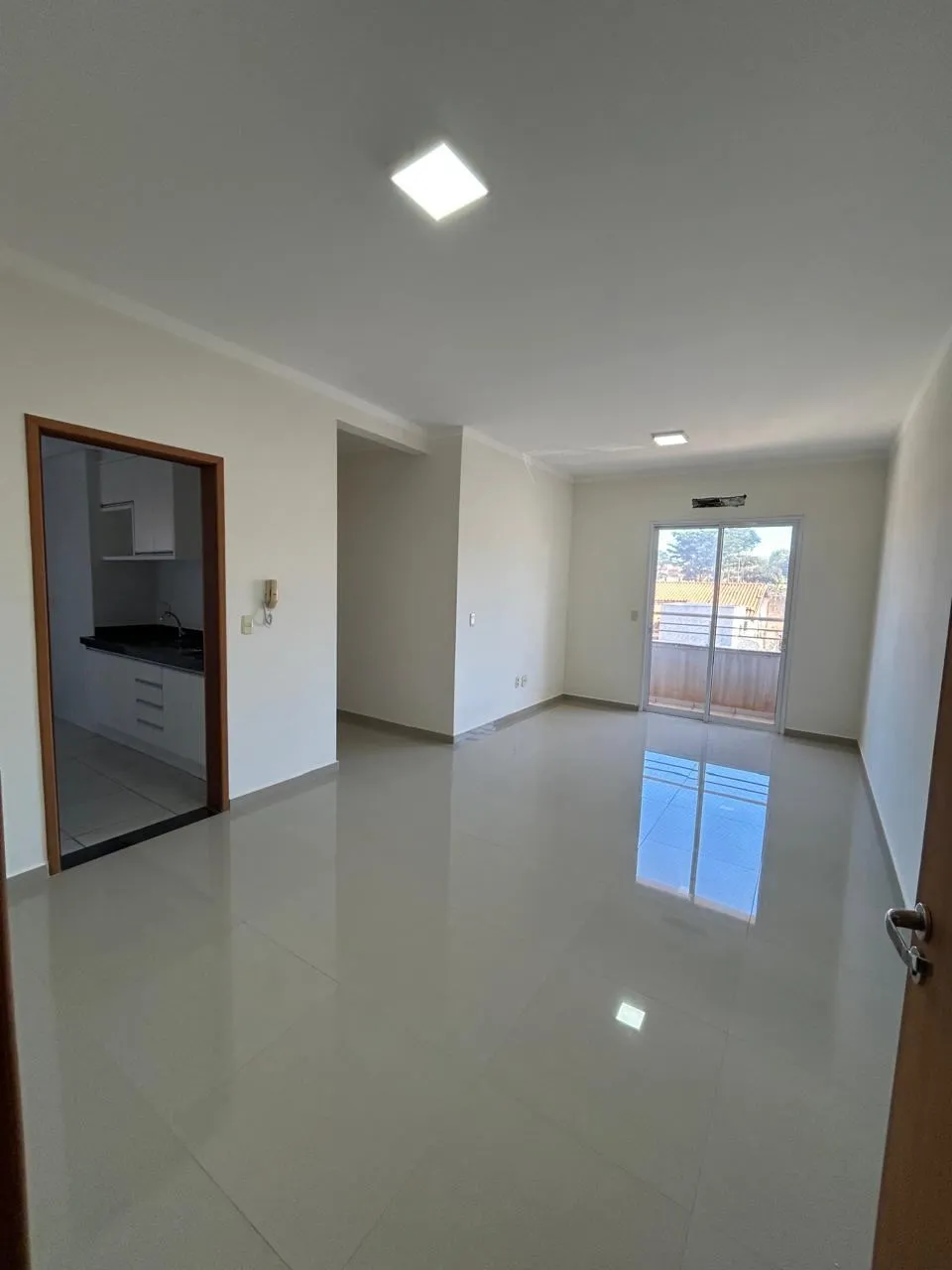 Apartamento com 2 quartos à venda, 65m² — foto 4 de 12
