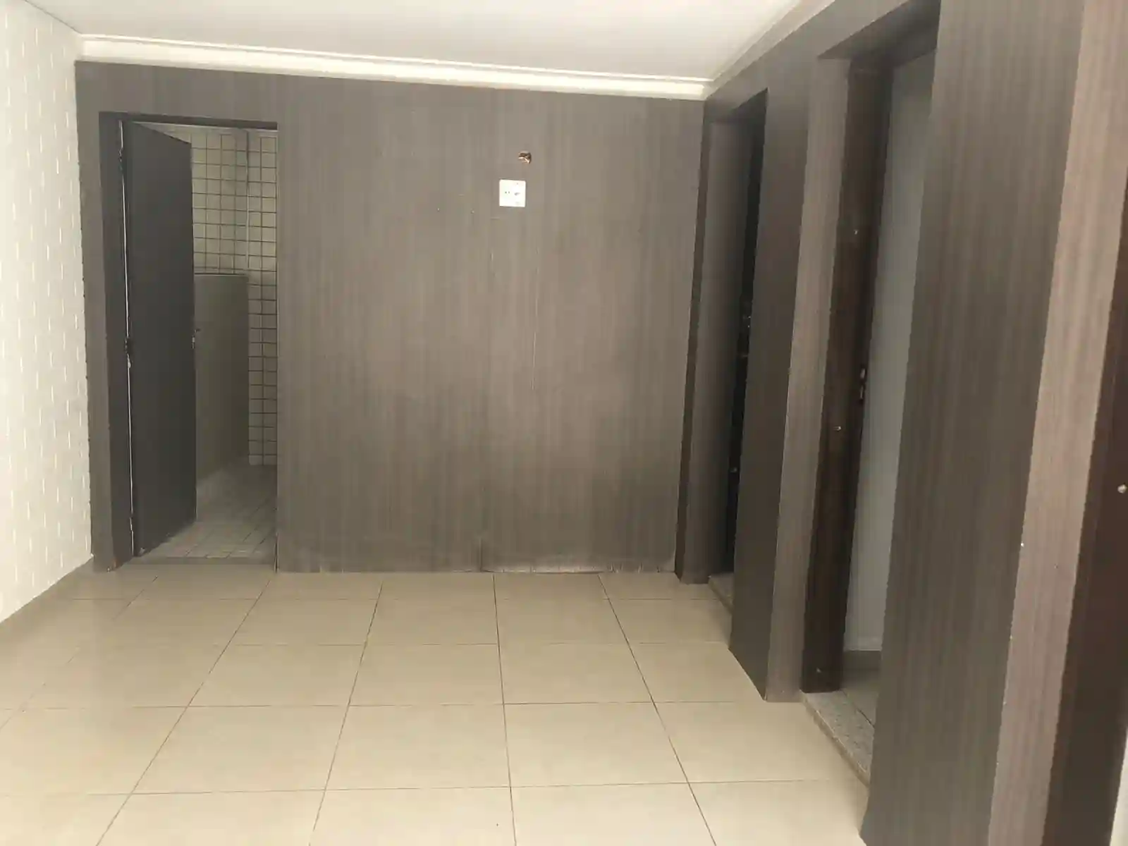 Casa Comercial com 6 quartos à venda, 484m² — foto 3 de 22