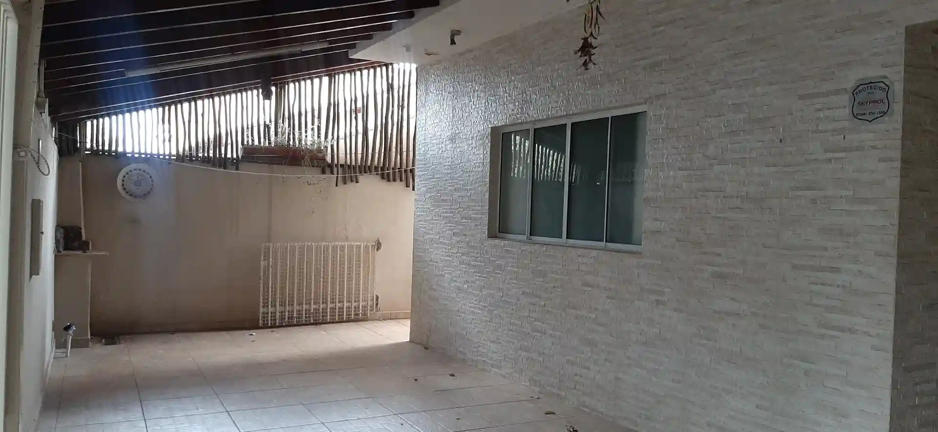Casa com 3 quartos para aluguel, 180m² — foto 3 de 30