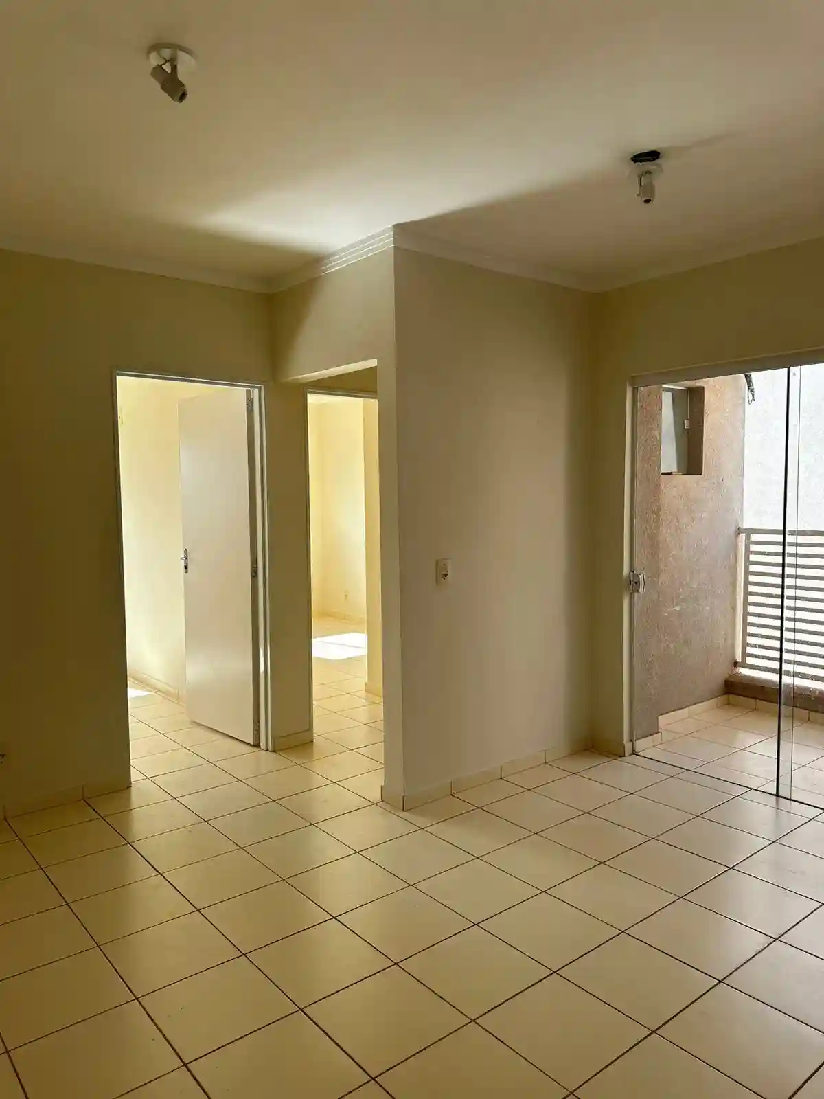 Apartamento com 2 quartos para aluguel, 45m² — foto 1 de 14