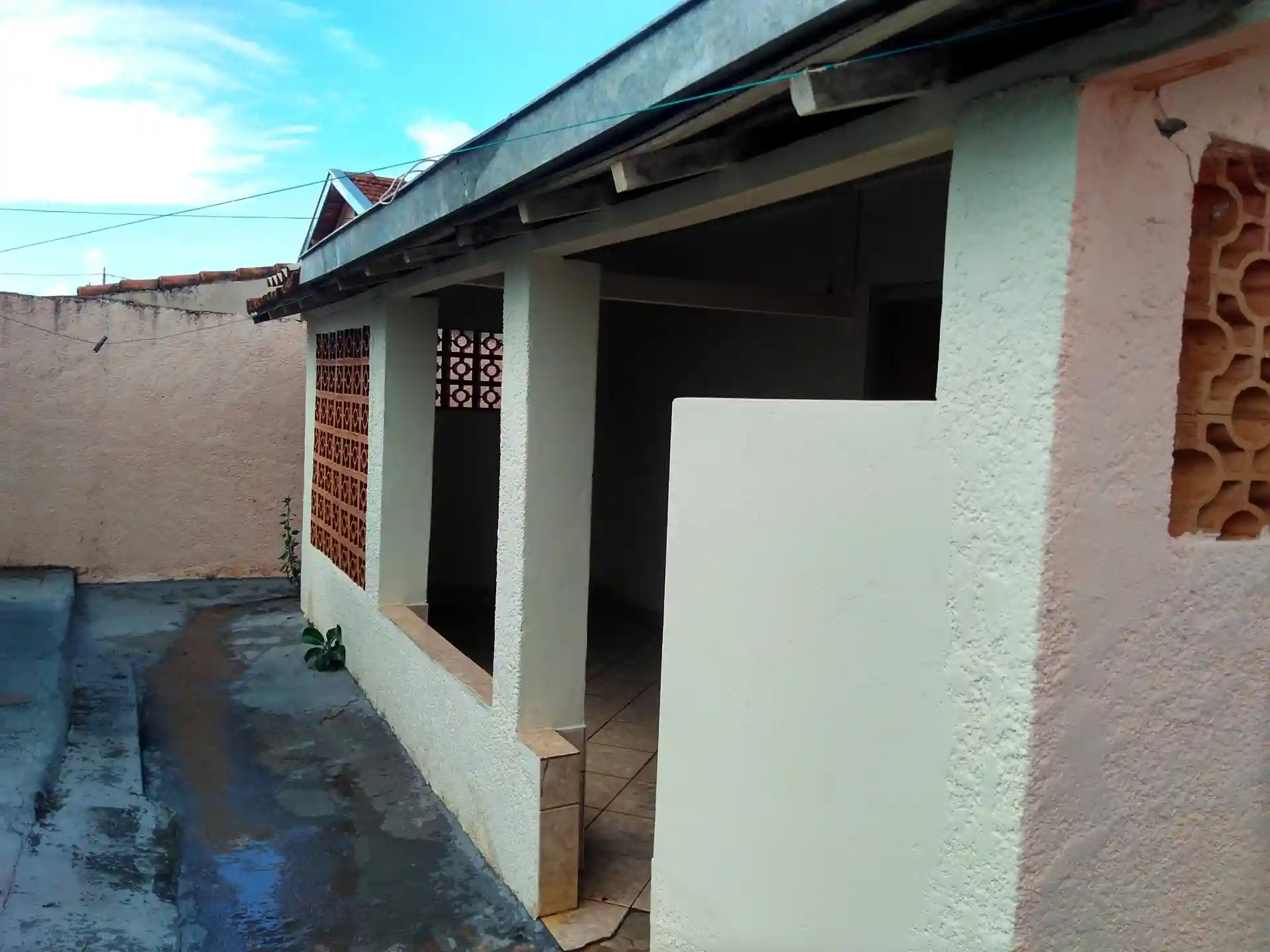 Casa com 2 quartos à venda, 390m² — foto 1 de 25