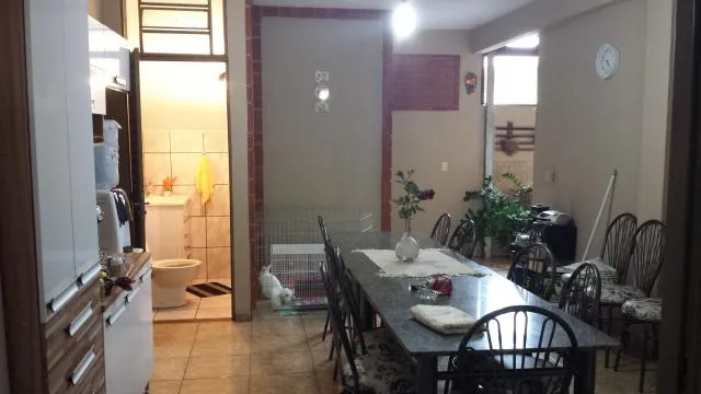 Casa à venda — foto 1 de 6