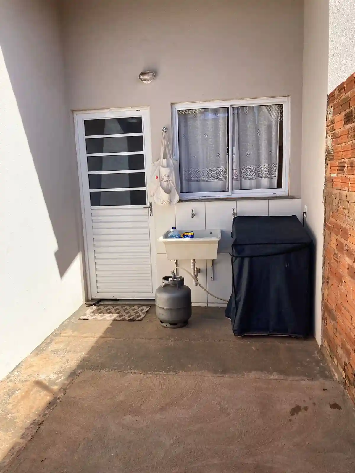 Casa com 2 quartos à venda, 200m² — foto 3 de 14