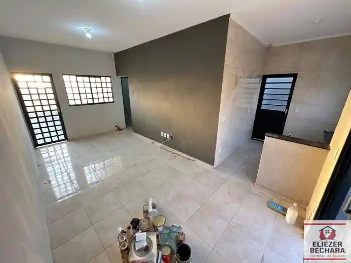 Casa com 2 quartos à venda, 70m² — foto 2 de 12