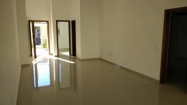 Casa à venda — foto 4 de 4
