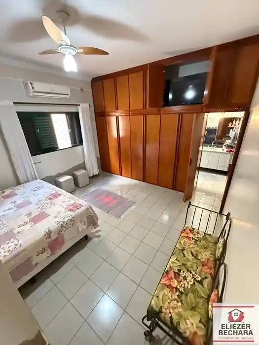 Casa com 3 quartos à venda, 400m² — foto 13 de 26