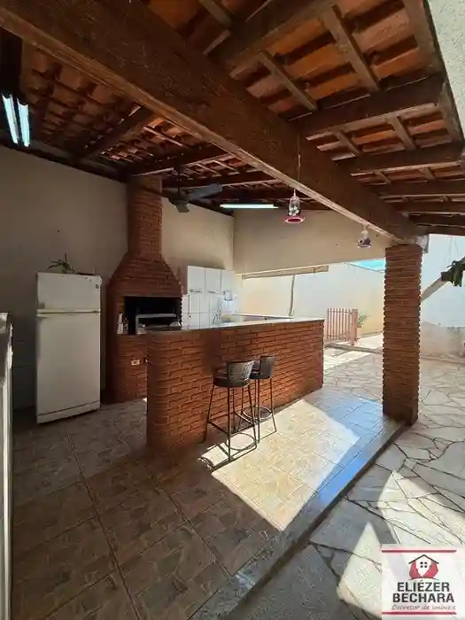 Casa com 3 quartos à venda, 400m² — foto 25 de 26