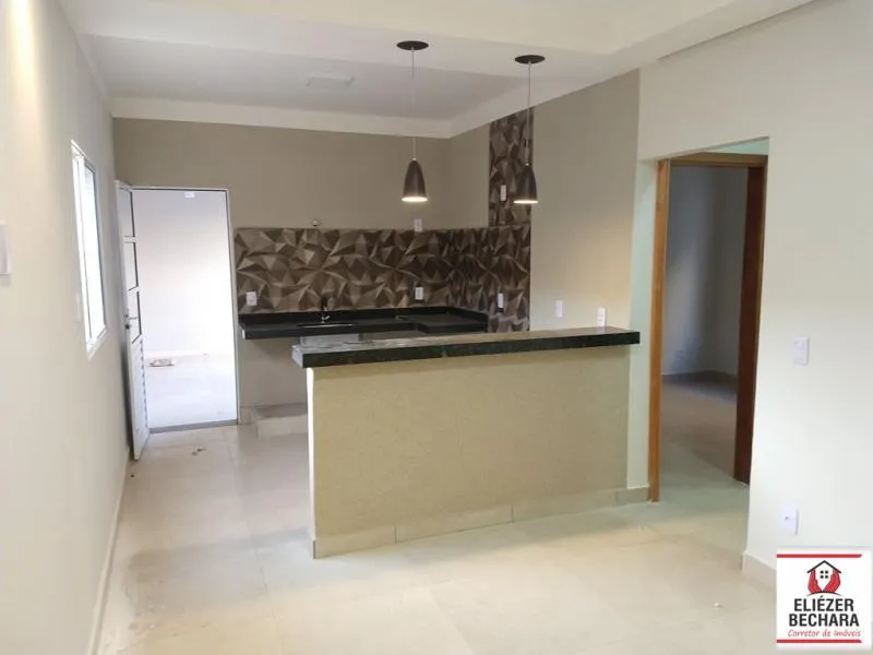 Casa à venda — foto 3 de 9