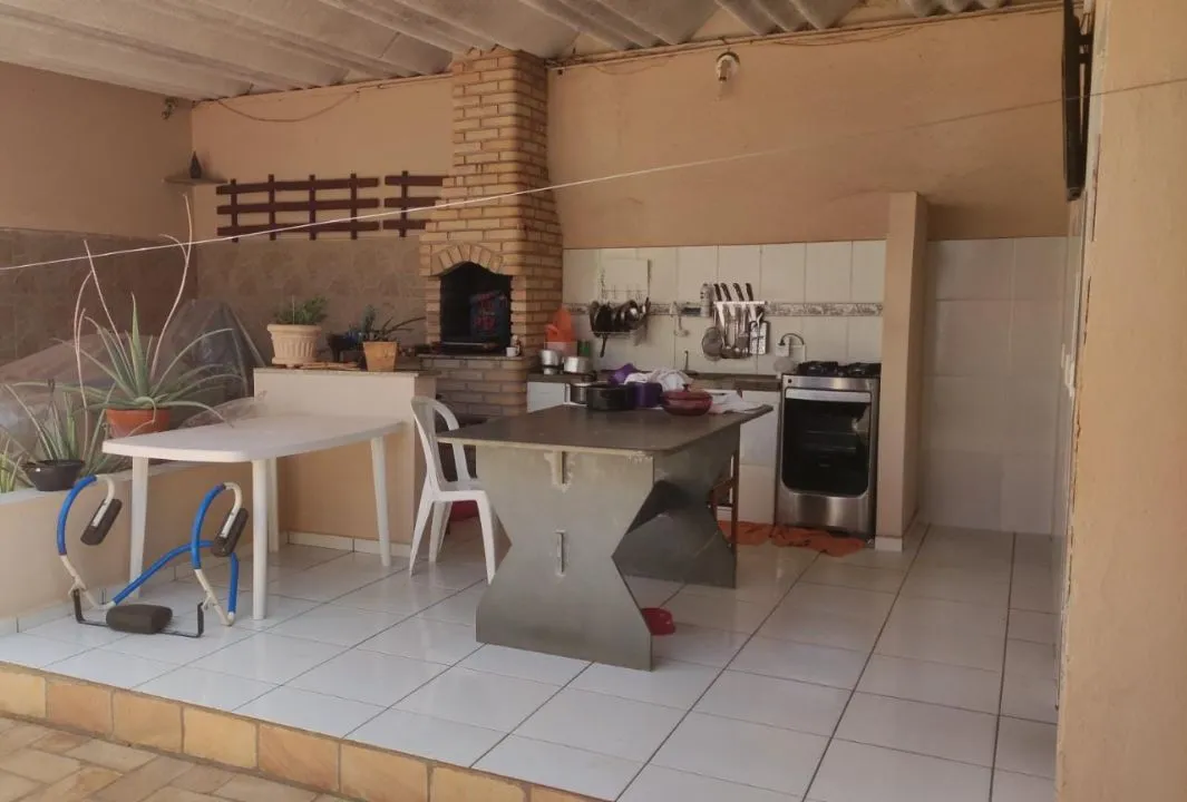 Casa à venda — foto 8 de 11