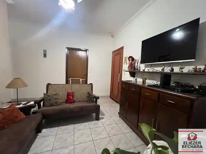 Casa com 3 quartos à venda, 155m² — foto 2 de 21