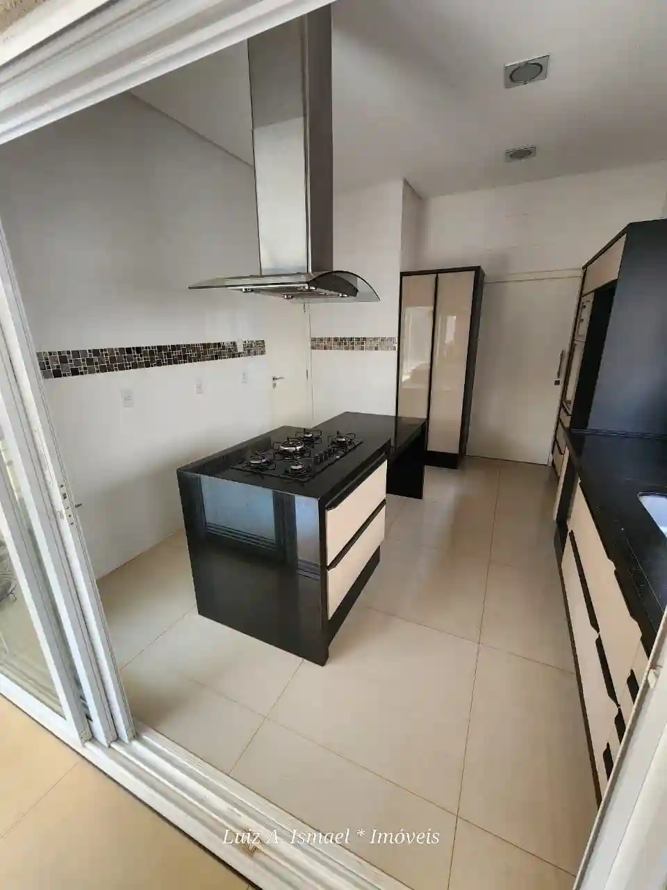 Casa de Condomínio com 4 quartos à venda, 460m² — foto 23 de 55