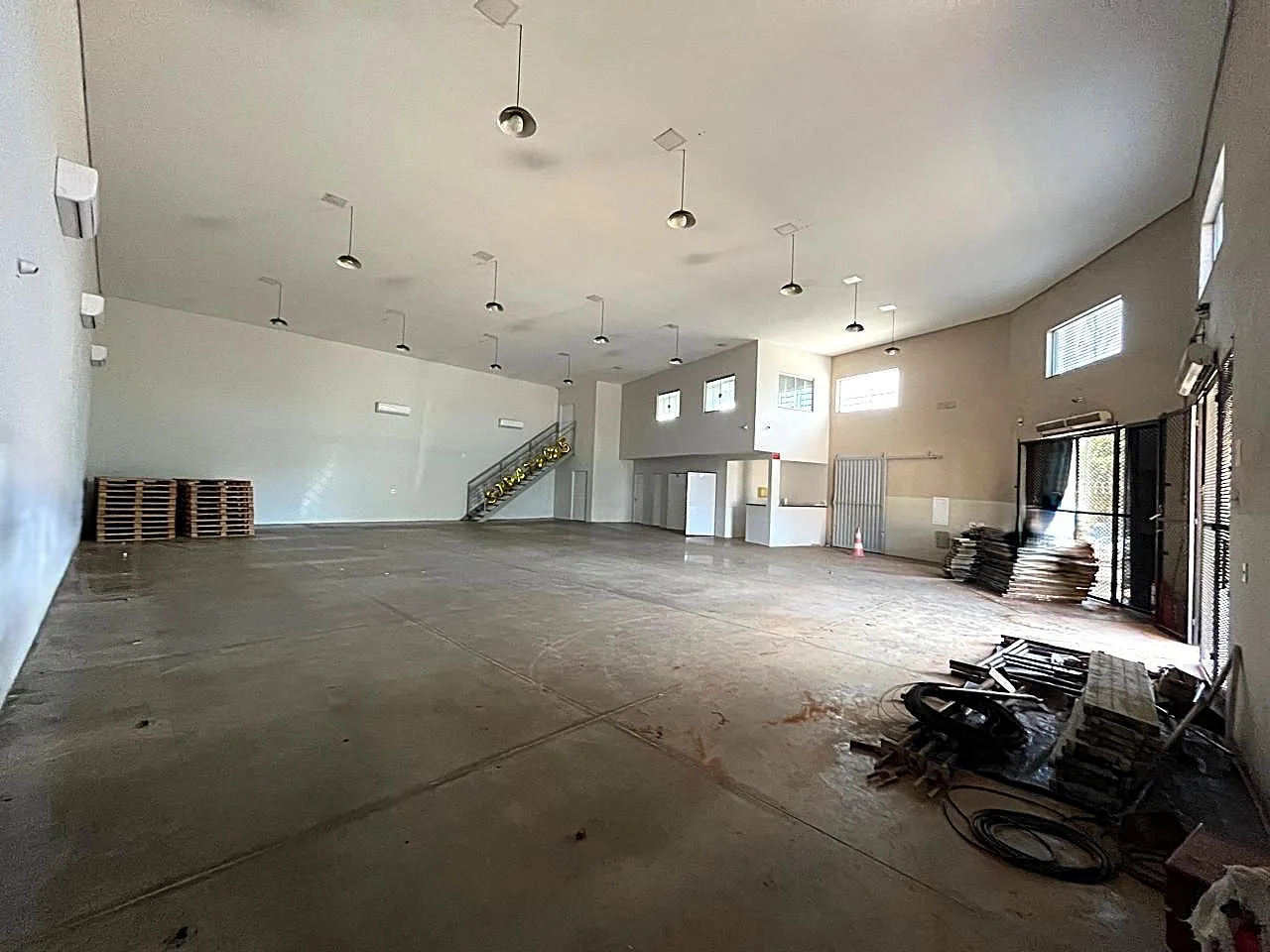 Loja / Salão / Ponto Comercial para aluguel, 670m² — foto 5 de 20