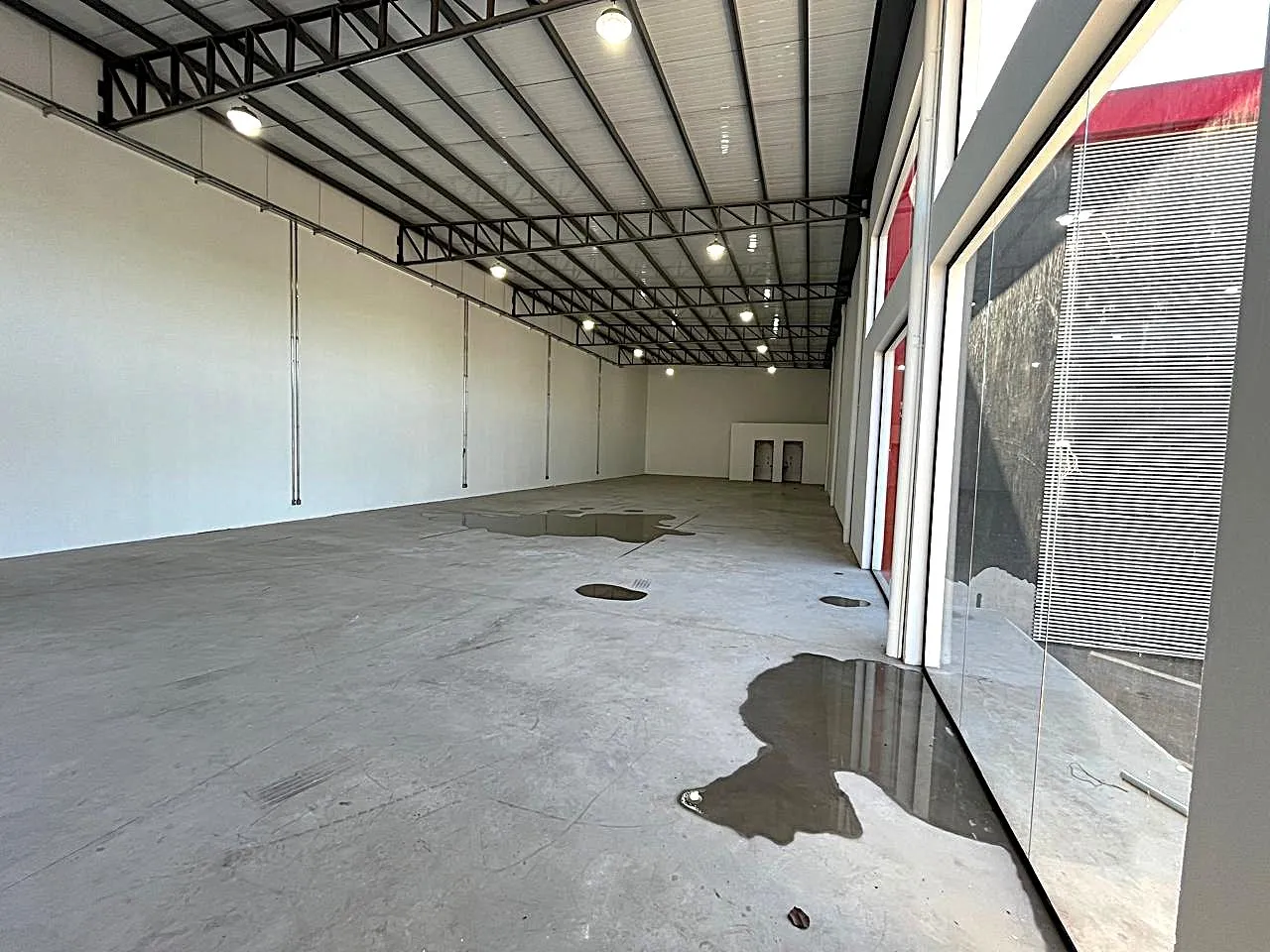 Loja / Salão / Ponto Comercial para aluguel, 670m² — foto 13 de 20
