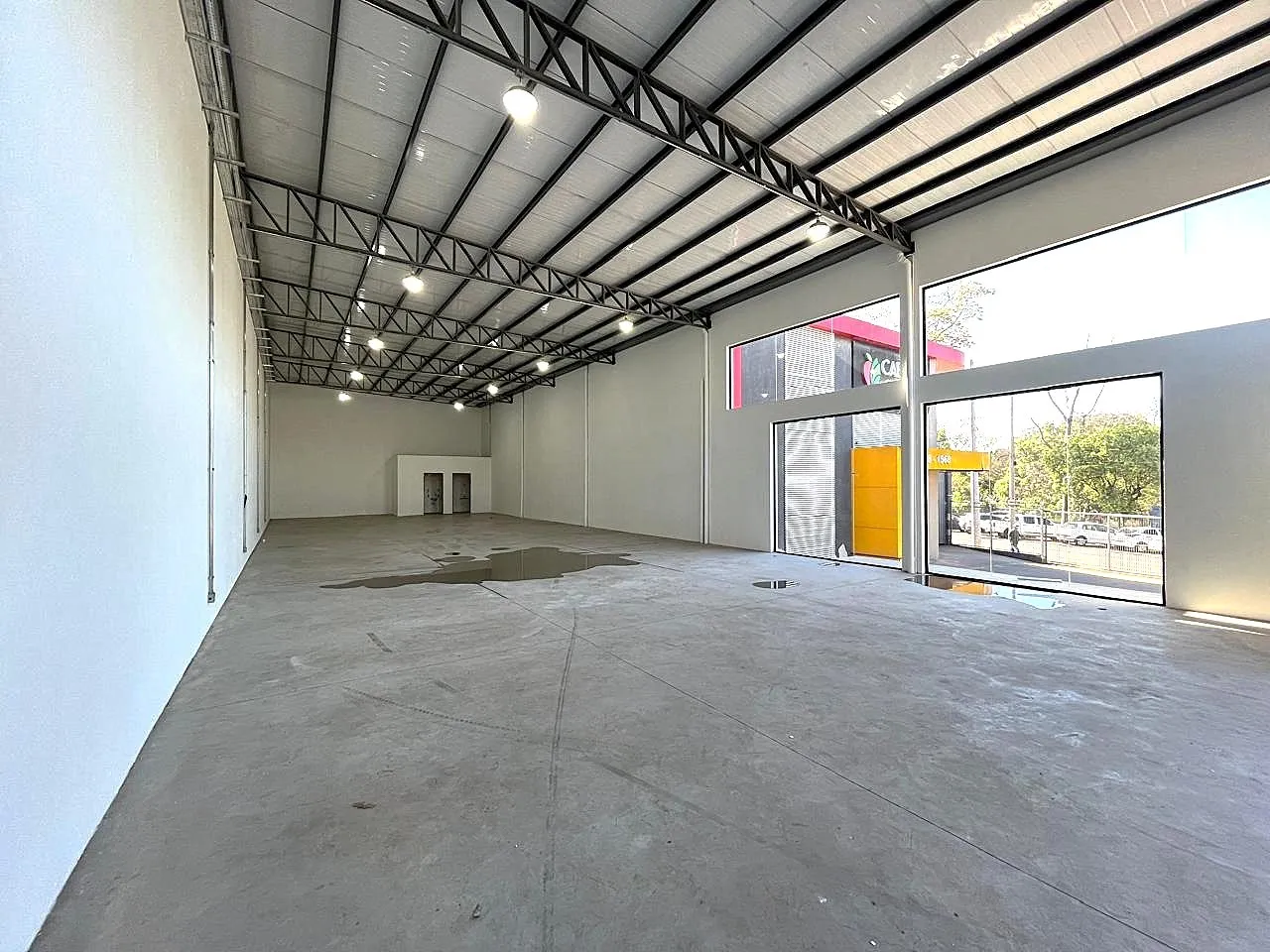 Loja / Salão / Ponto Comercial para aluguel, 670m² — foto 12 de 20