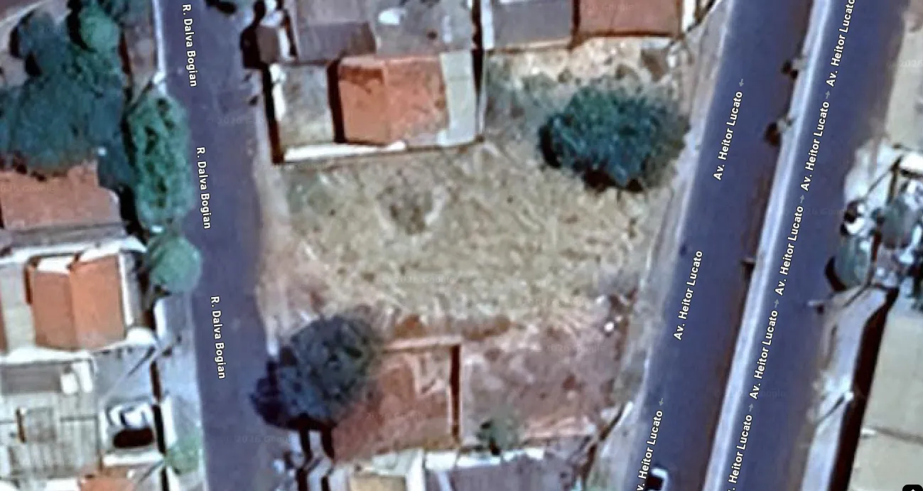 Terreno / Lote / Condomínio à venda, 366m² — foto 3 de 3