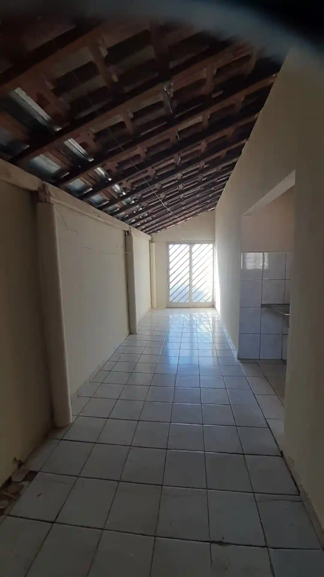 Casa com 2 quartos à venda, 200m² — foto 10 de 12