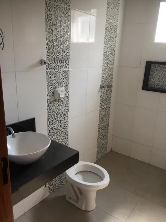 Casa com 3 quartos à venda, 220m² — foto 4 de 8