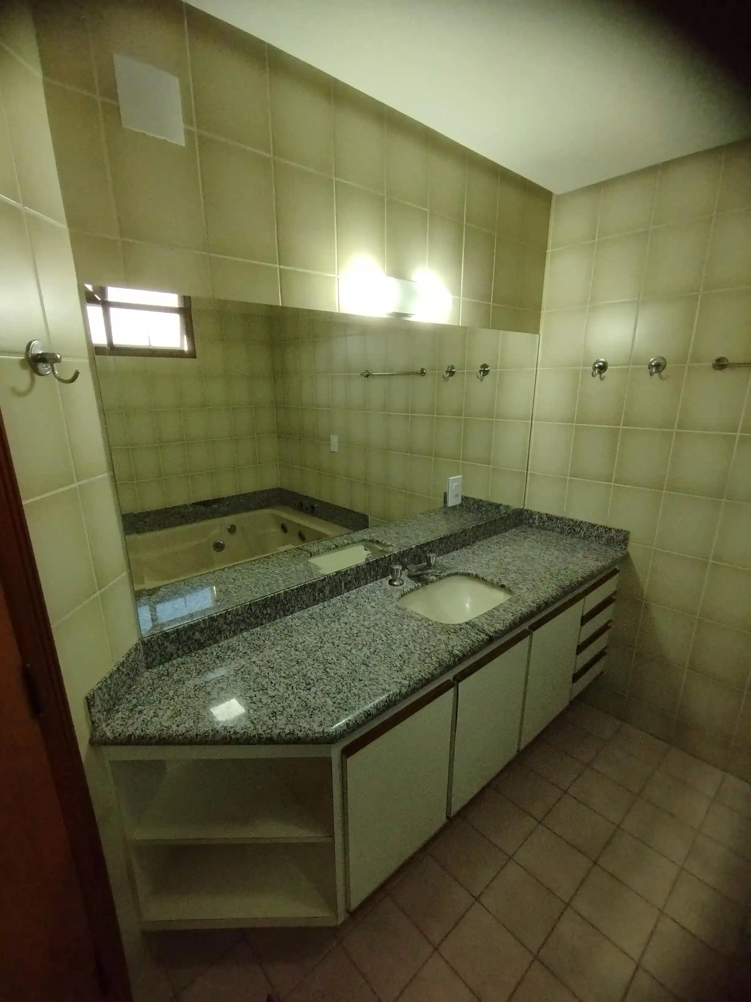 Apartamento com 3 quartos à venda, 216m² — foto 34 de 44