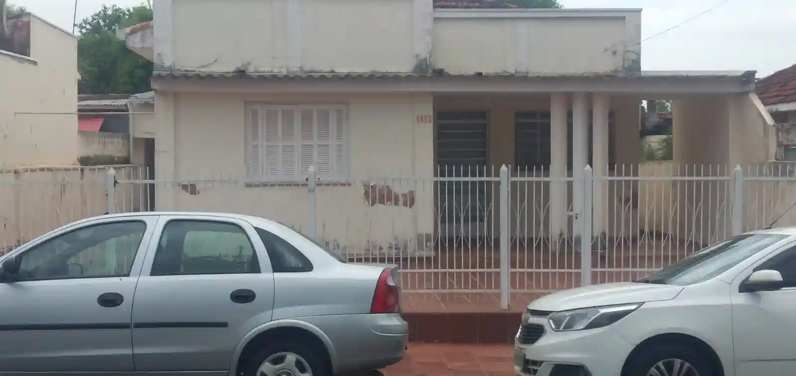 Casa com 2 quartos à venda, 242m² — foto 1 de 9