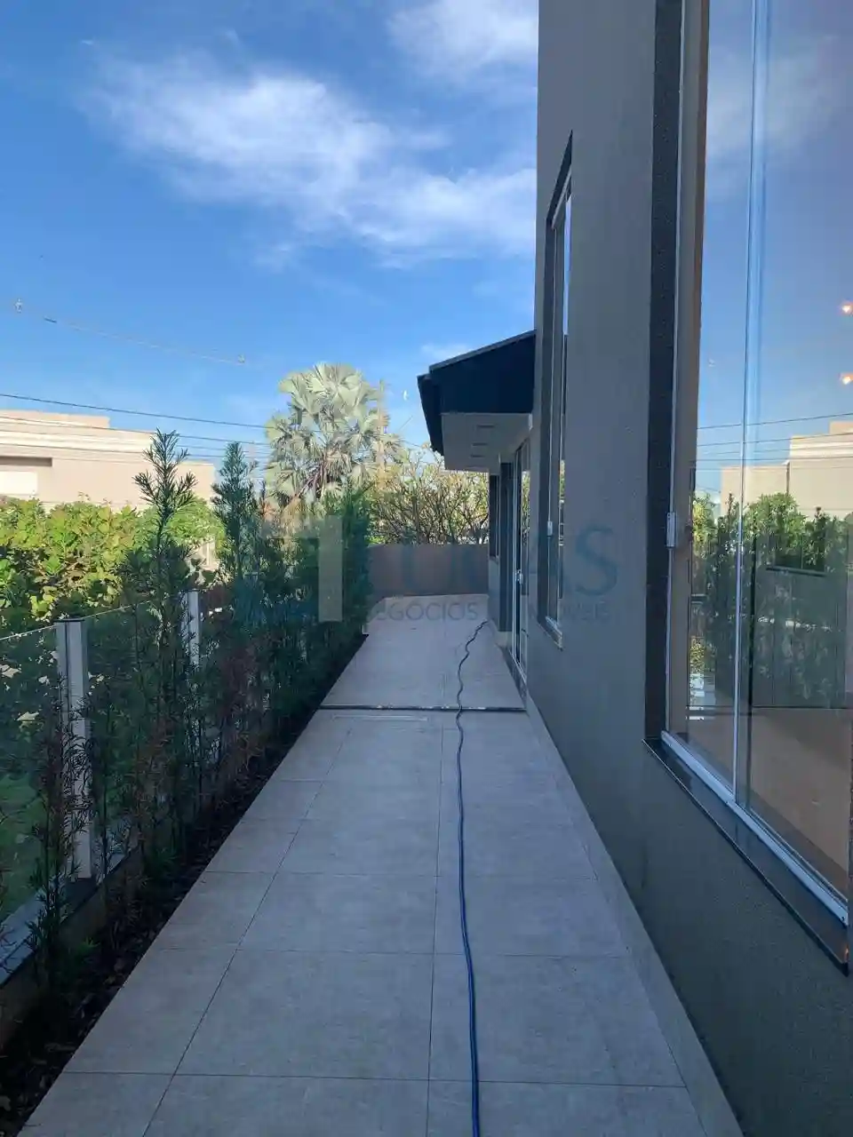 Casa de Condomínio com 3 quartos à venda, 220m² — foto 29 de 35
