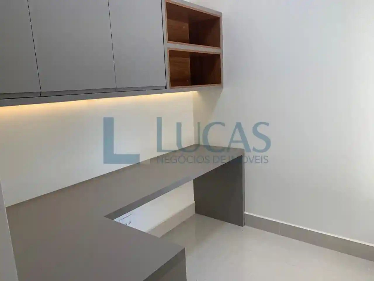 Casa de Condomínio com 3 quartos à venda, 220m² — foto 35 de 35
