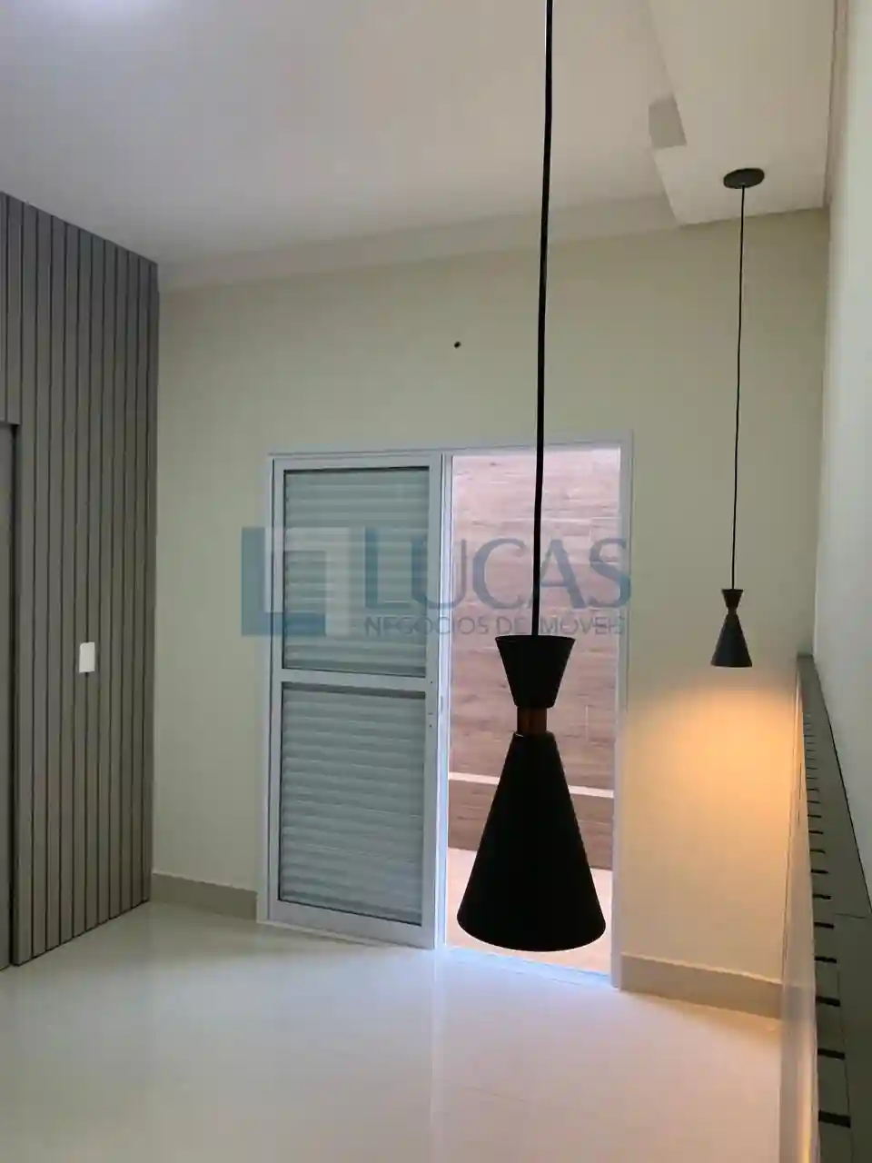 Casa de Condomínio com 3 quartos à venda, 220m² — foto 22 de 35