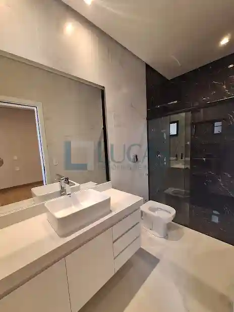 Casa de Condomínio com 3 quartos à venda, 225m² — foto 10 de 13