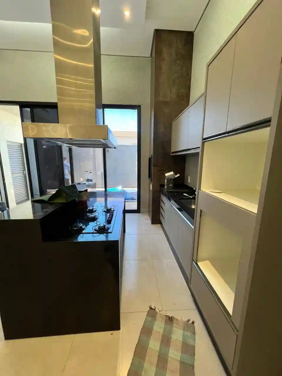 Casa de Condomínio com 3 quartos à venda, 253m² — foto 6 de 25