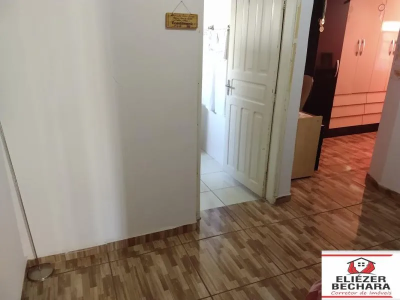 Casa à venda — foto 6 de 10