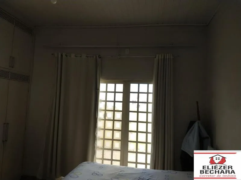 Casa à venda — foto 8 de 10