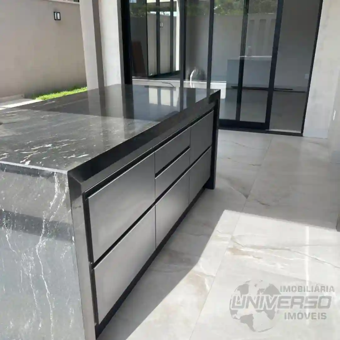 Casa com 3 quartos à venda, 280m² — foto 8 de 10
