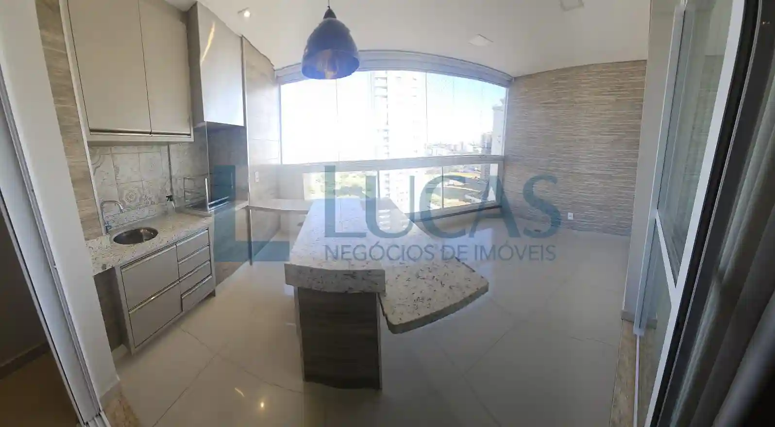 Apartamento com 3 quartos para aluguel, 130m² — foto 2 de 24