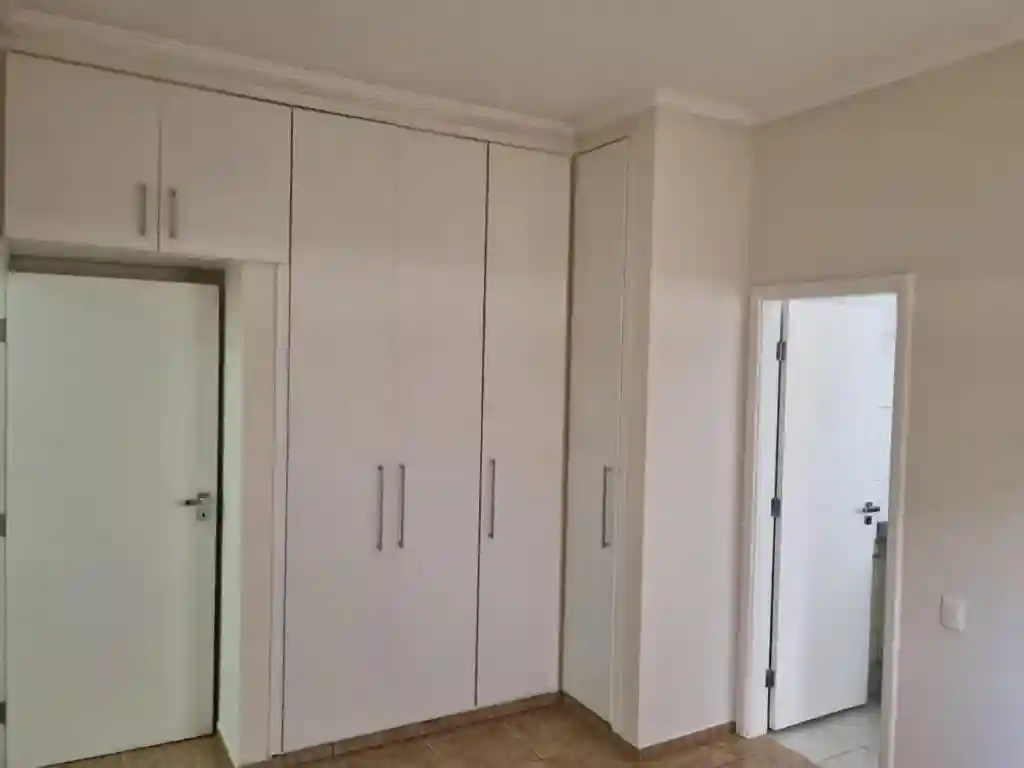 Casa de Condomínio com 4 quartos à venda, 614m² — foto 18 de 27